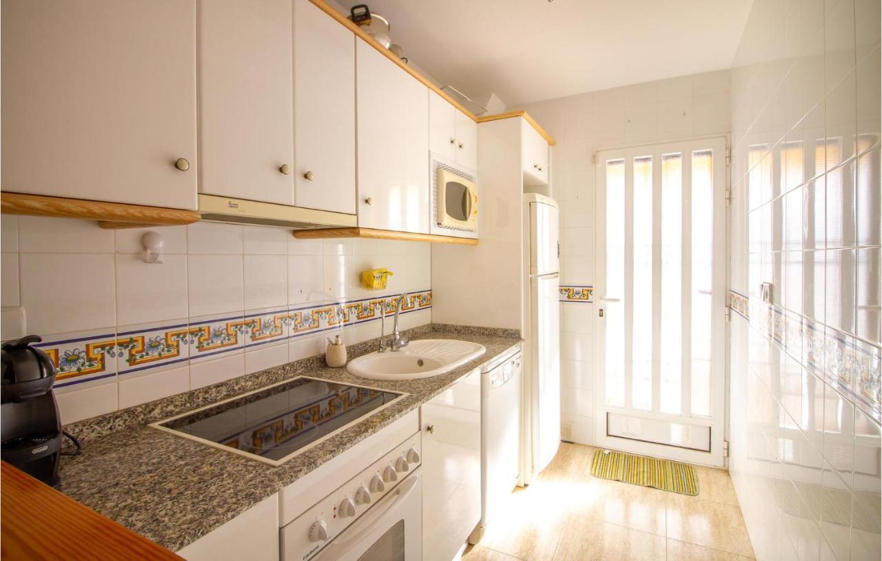 4 Bedroom Cozy Home In Пилар де ла Горадада Экстерьер фото